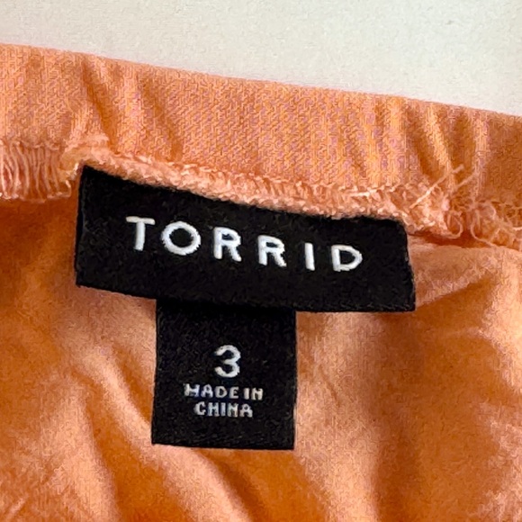 Torrid 3X Peach Eyelet Embroidered Peplum Tank | Adjustable Straps Boho Summer - Picture 11 of 13